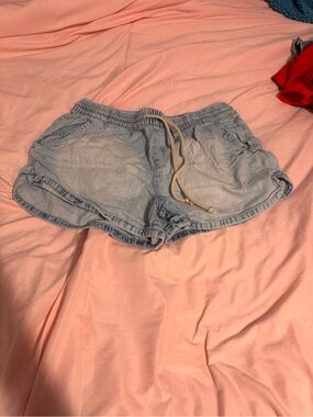 Light Blue Women's Casual Elastic-Waist Shorts